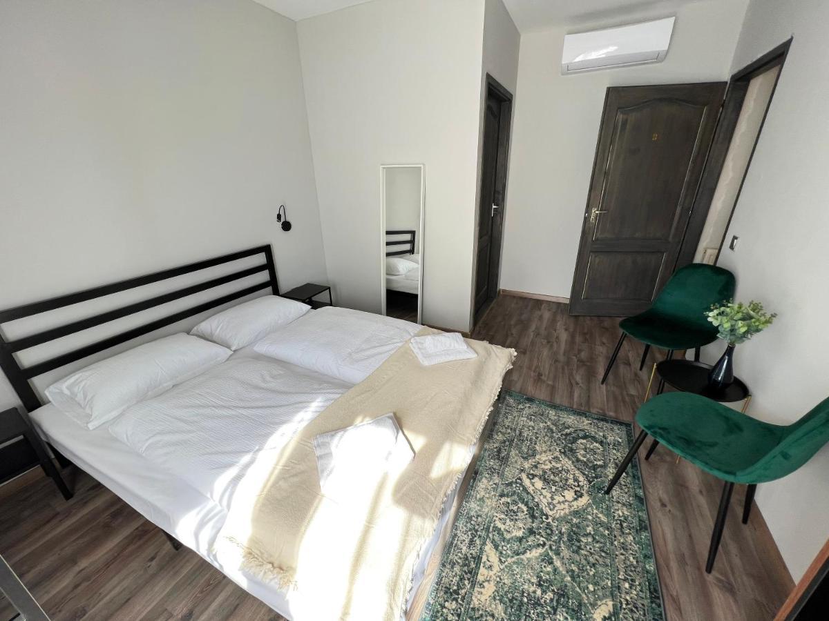 Nussbaum Panzio Hotell Keszthely Exteriör bild